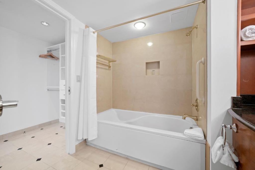 2Br 3Ba Beachfront Rental In Town Cozysuites Атлантик-Сіті Екстер'єр фото